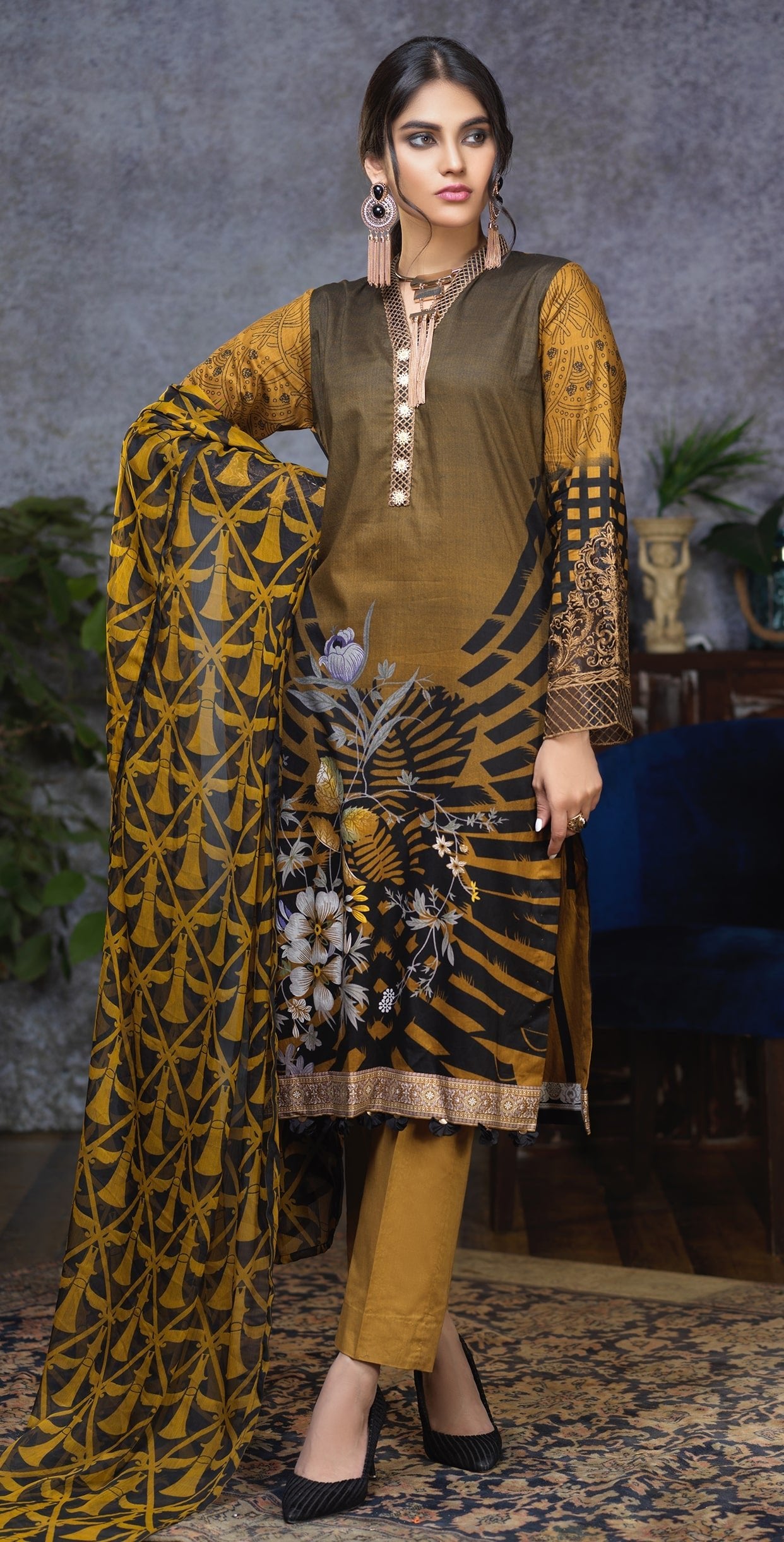 Stitched Printed Cambric Shirt with Embroidery Sleeves and Embroidered Neck Lace , Printed Chiffon Dupatta & Dyed Trouser (RC-172B) - SalitexOnline